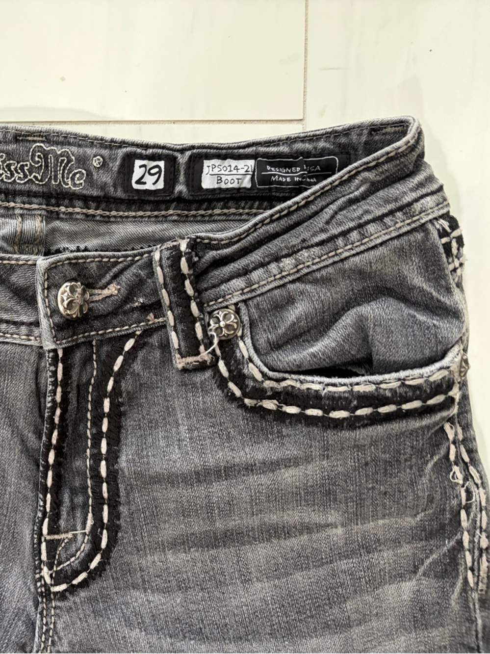 Miss Me Buckle Women's Washed Gray Bootcut Jeans with Contrast Stitching size 29 - Picture 10 of 10